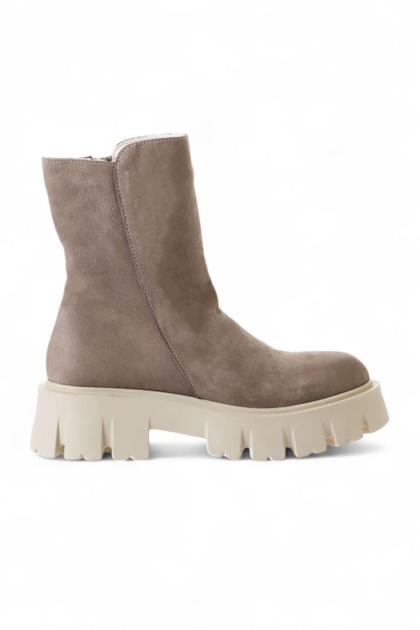 Vizon Nubuk Kadın Dolgu Topuklu Bot