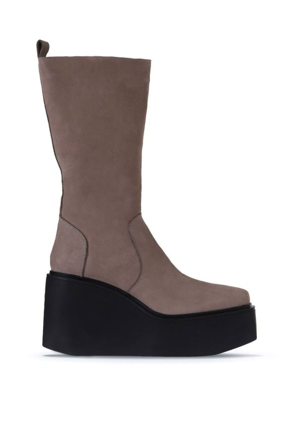 Bej Nubuk Kadın Dolgu Topuklu Çizme