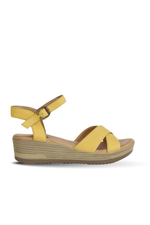 Sarı Deri Kadın Dolgu Topuklu Sandalet