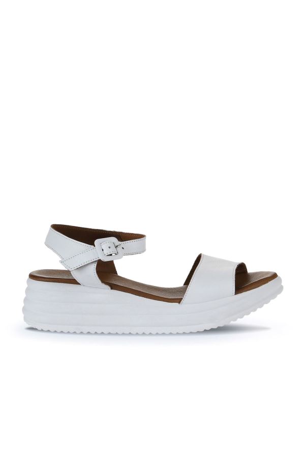Beyaz Deri Kadın Dolgu Topuklu Sandalet