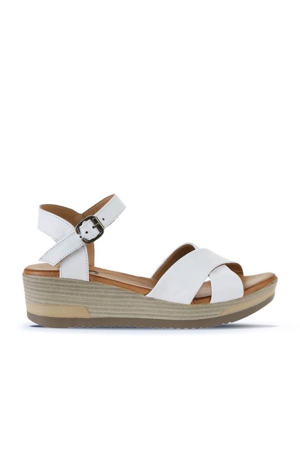 Beyaz Deri Kadın Dolgu Topuklu Sandalet