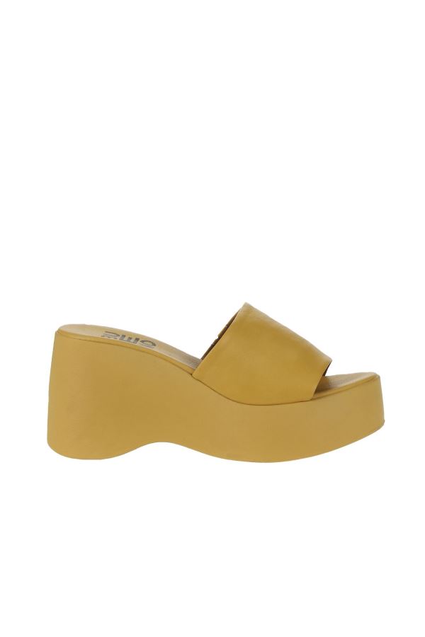 Sarı Deri Kadın Dolgu Topuklu Terlik 