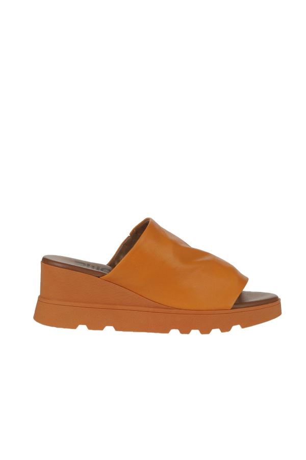 Turuncu Deri Kadın Dolgu Topuklu Terlik 