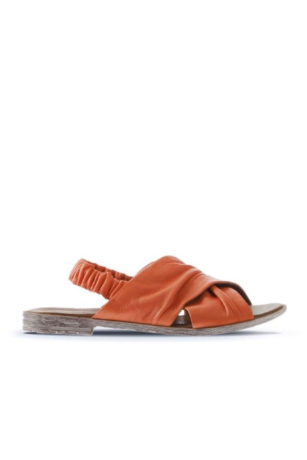 Turuncu Deri Kadın Düz Sandalet