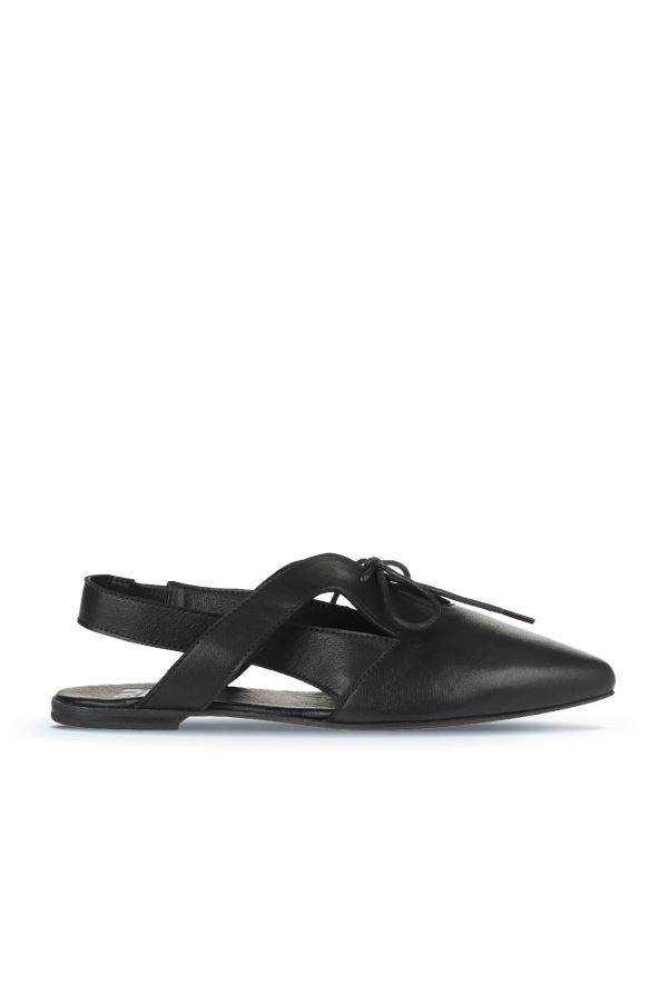 Siyah Deri Kadın Düz Sandalet