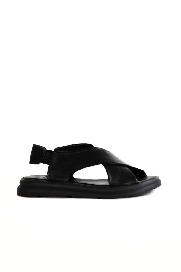 Siyah Deri Kadın Düz Sandalet 