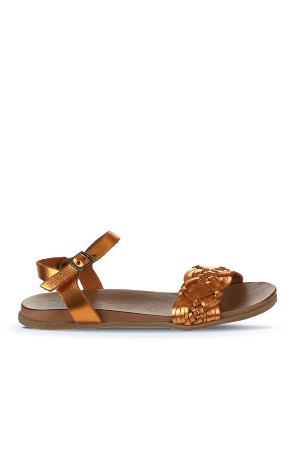 Turuncu Parlak Deri Kadın Düz Sandalet