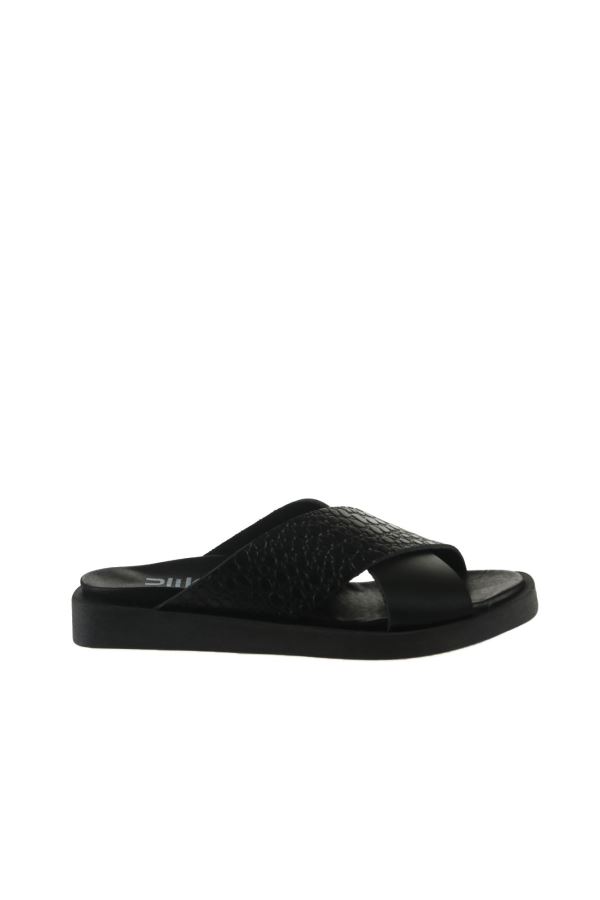 Siyah Deri Kadın Düz Terlik 