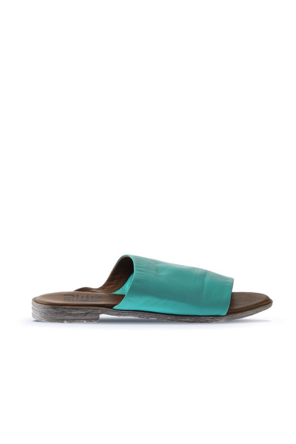 Yeşil Deri Kadın Düz Terlik