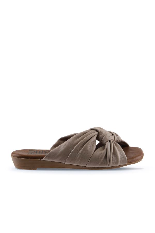 Gri Deri Kadın Düz Terlik 