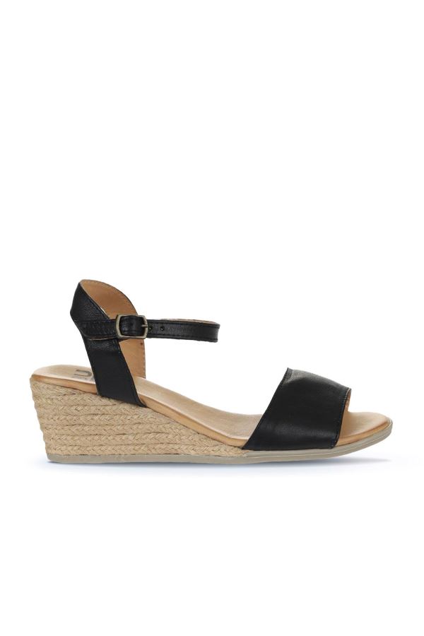 Siyah Deri Kadın Dolgu Topuklu Sandalet