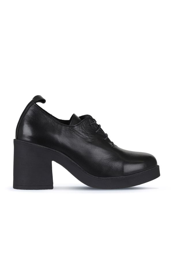 Siyah Deri Kadın Topuklu Ayakkabı