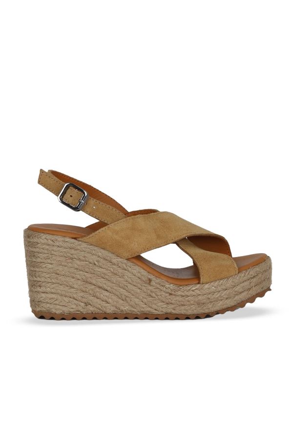 Hardal Süet Kadın Dolgu Topuklu Sandalet