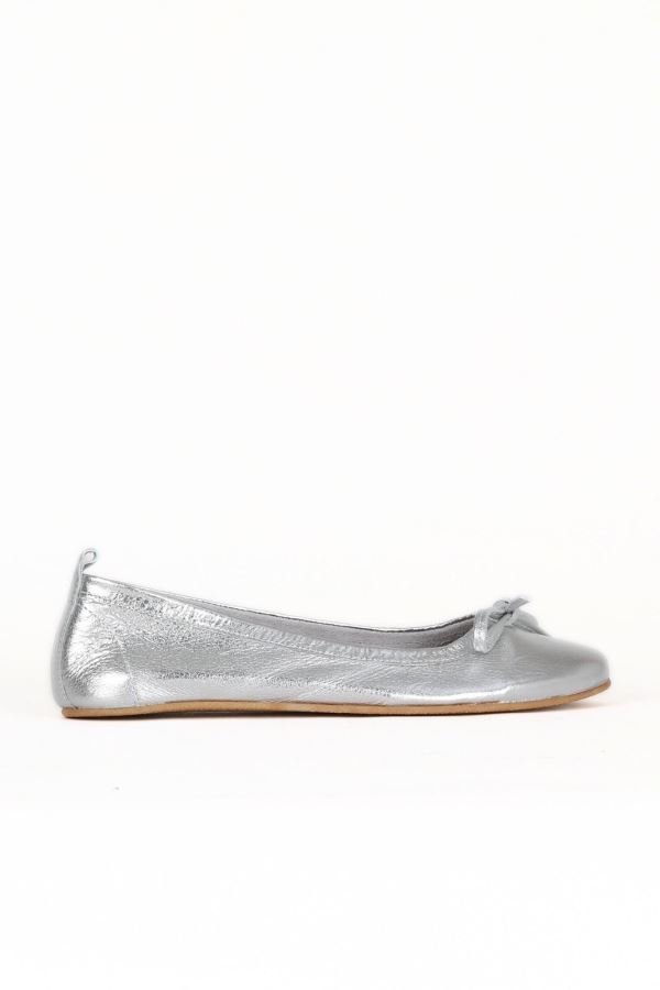 Gümüş Parlak Deri Kadın Düz Babet