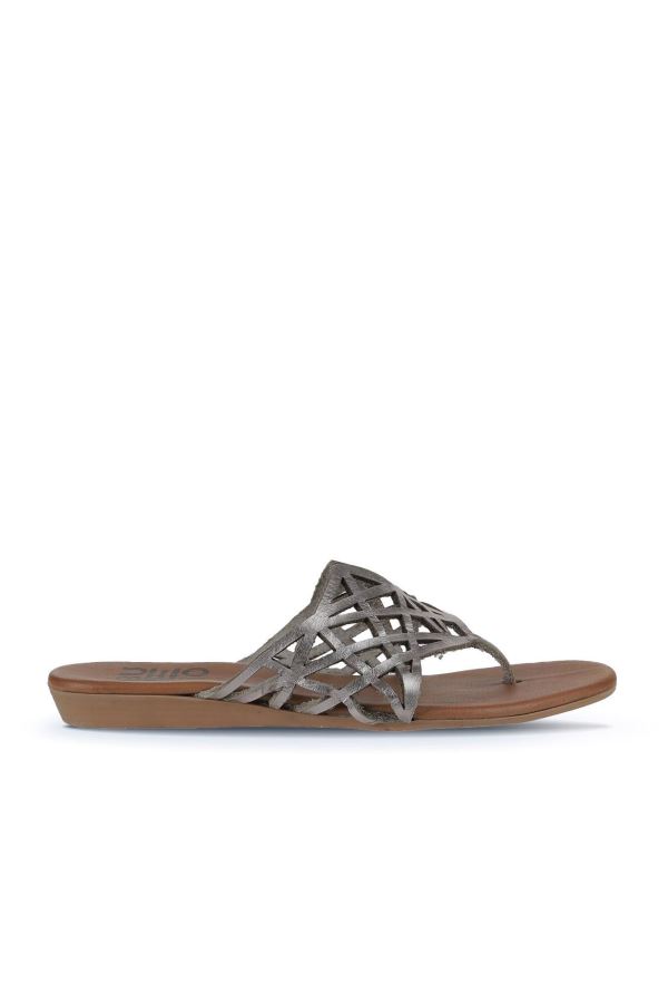 Gümüş Parlak Deri Kadın Parmak Arası Terlik 