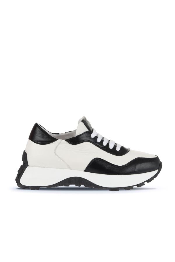 Siyah Beyaz Deri Kadın Spor Ayakkabı