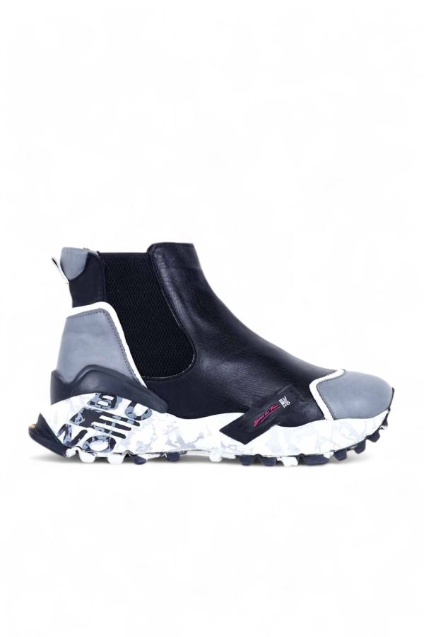 Gri Deri Kadın Spor Bot 