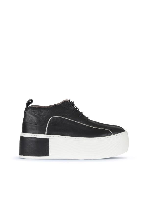 Siyah Deri Kadın Dolgu Topuklu Ayakkabı