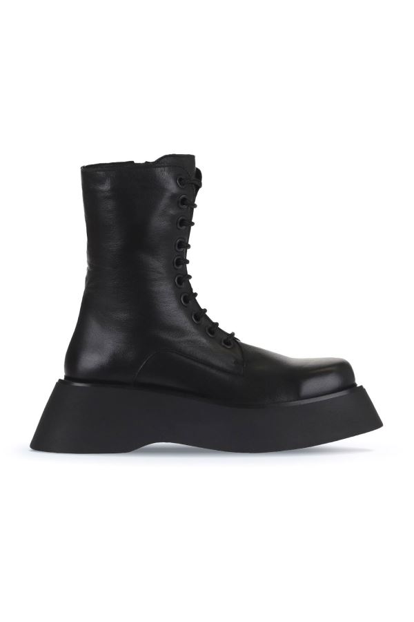 Siyah Deri Kadın Dolgu Topuklu Bot