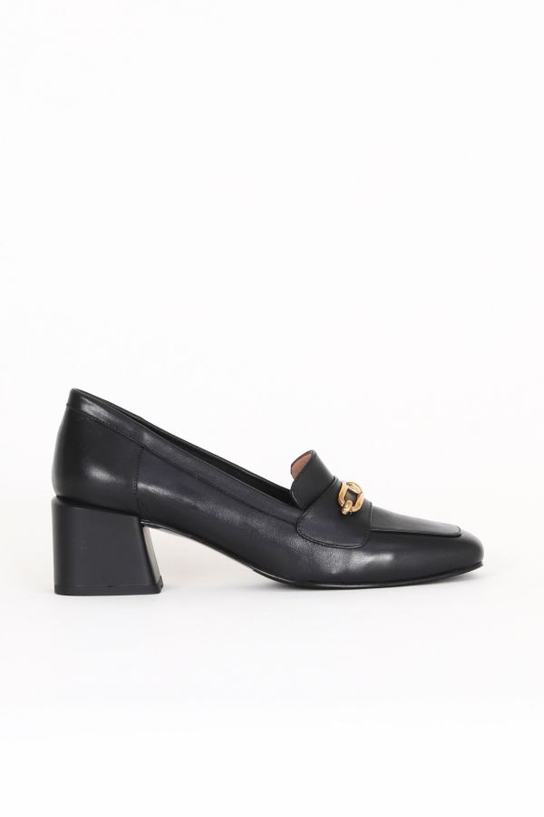 Siyah Deri Kadın Topuklu Ayakkabı