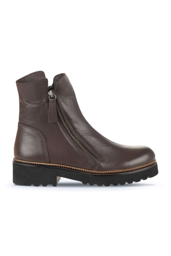 Kahverengi Deri Kadın Topuklu Bot