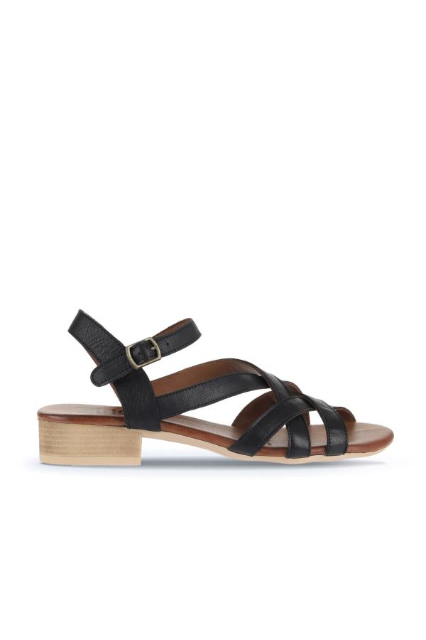 Siyah Khv-Bej Deri Kadın Az Topuklu Sandalet