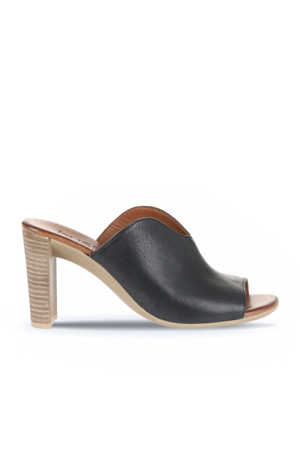 Siyah Khv-Bej Deri Kadın Topuklu Terlik