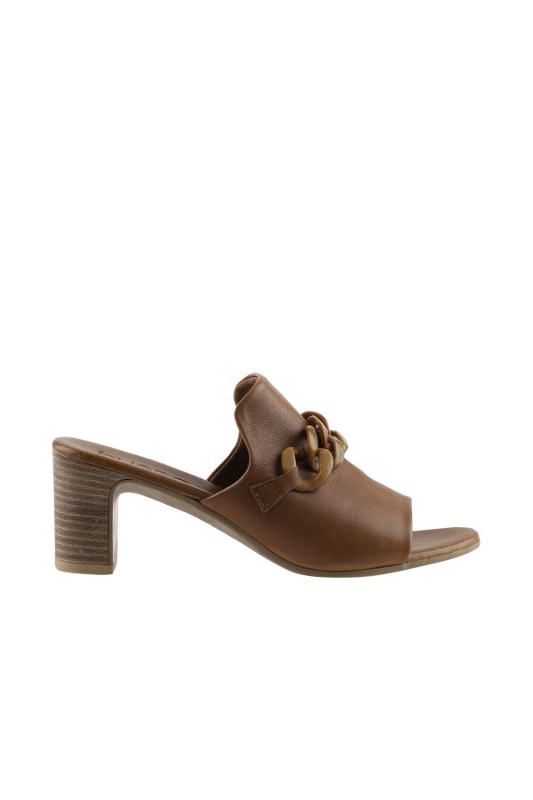 Kahverengi Deri Kadın Topuklu Terlik