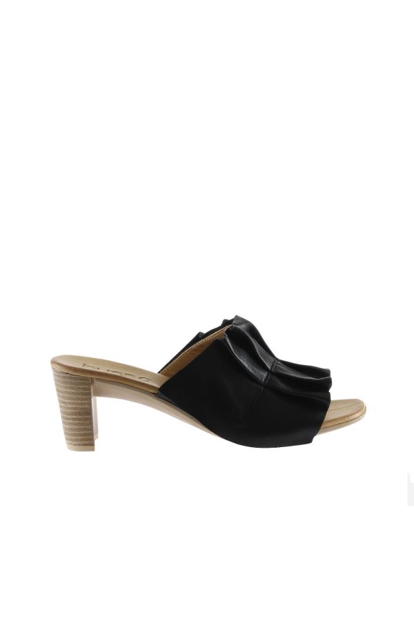 Siyah Deri Kadın Topuklu Terlik