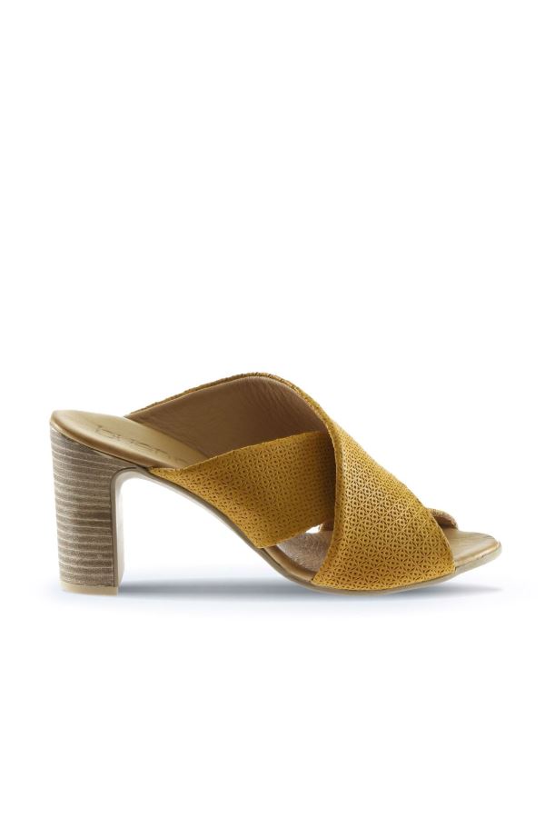 Sarı Deri Kadın Topuklu Terlik